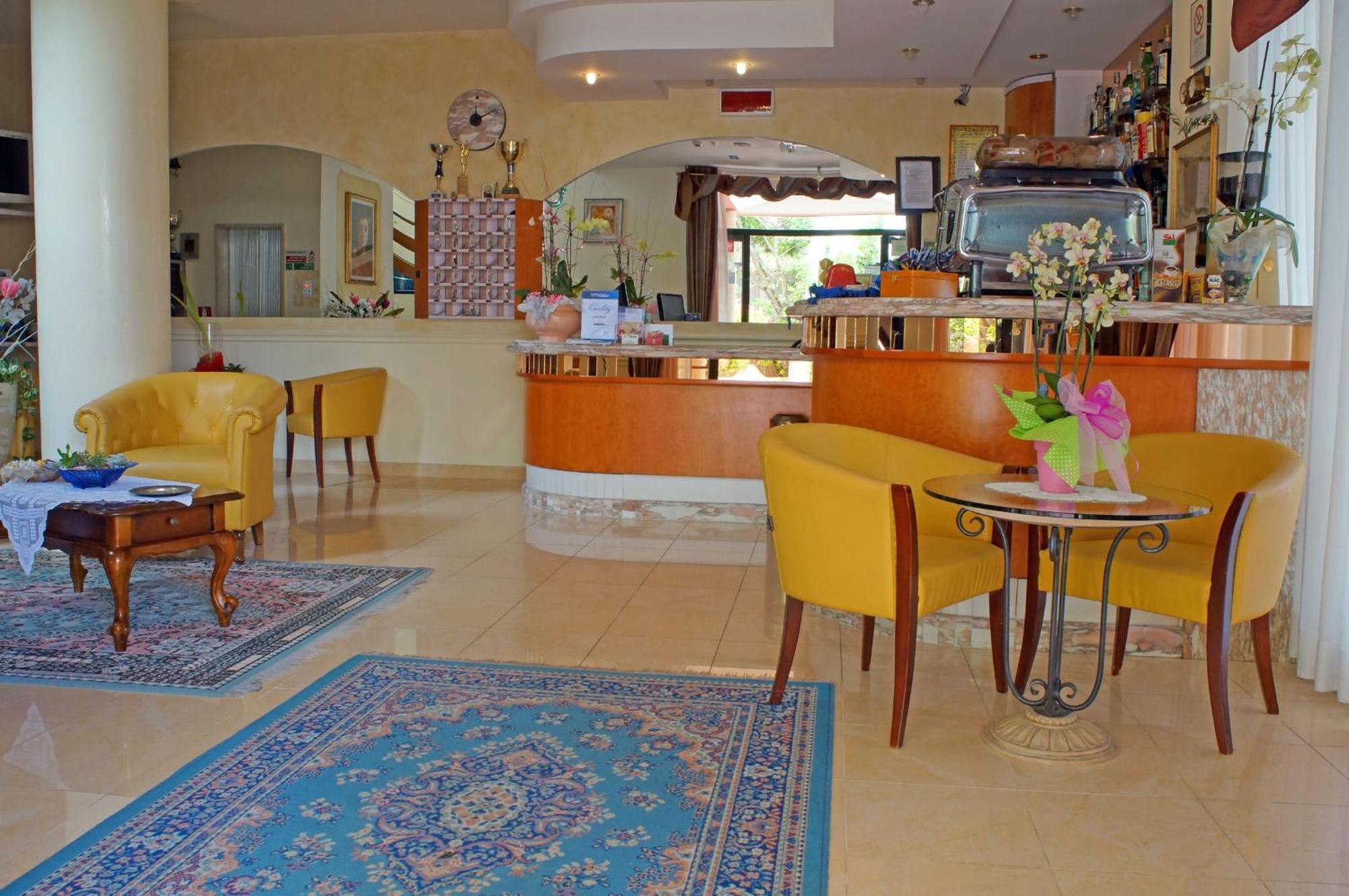 Hotel River Fronte Mare Con Piscina ريميني المظهر الخارجي الصورة